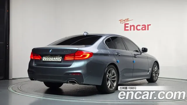 BMW 5 серии 2020 thumb 2