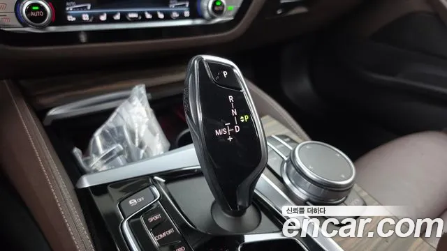 BMW 5 серии 2020 thumb 9
