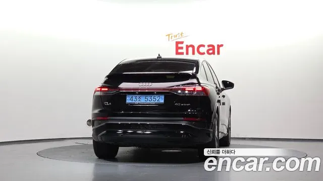 Audi Q4 e-tron 2023 thumb 4
