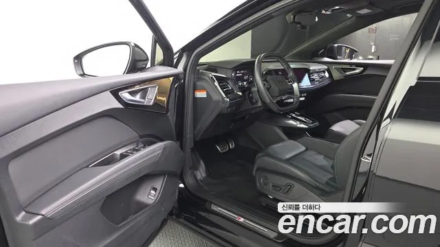 Audi Q4 e-tron 2023 thumb 10