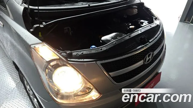 Hyundai Starex 2015 thumb 6
