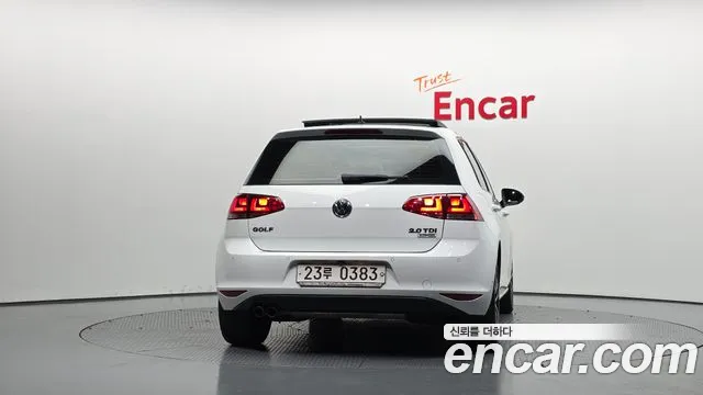 Volkswagen Golf Sportsvan 2015 thumb 4