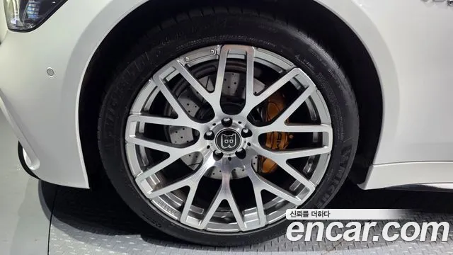 Mercedes-Benz AMG GT 2021 thumb 5