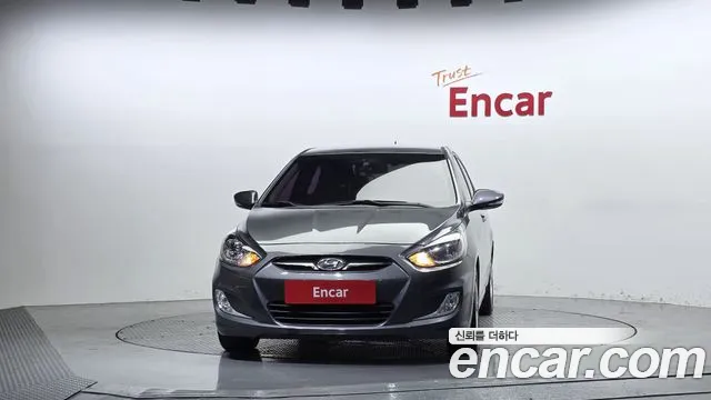 Hyundai Accent 2013 thumb 3