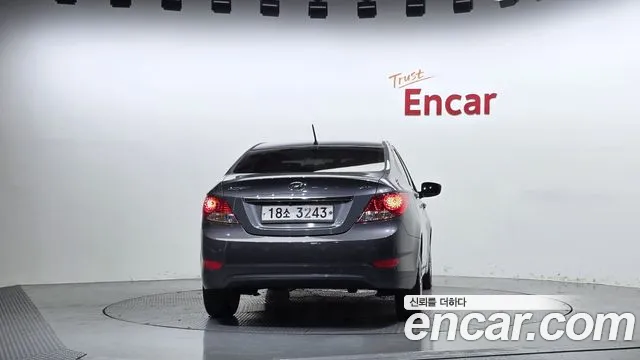 Hyundai Accent 2013 thumb 4