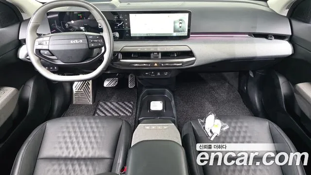 Kia EV4 2025 thumb 7