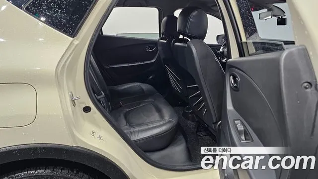 Renault Captur 2015 thumb 11
