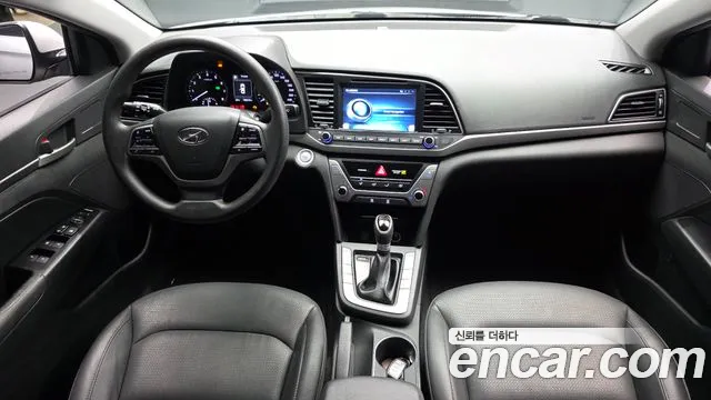Hyundai Avante 2017 thumb 7
