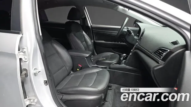 Hyundai Avante 2017 thumb 11