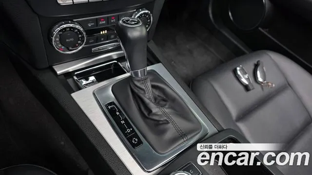 Mercedes-Benz C-Класс 2012 thumb 9