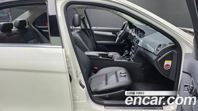 Mercedes-Benz C-Класс 2012 thumb 11