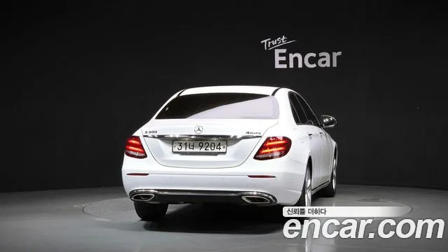 Mercedes-Benz E-Класс 2017 thumb 4