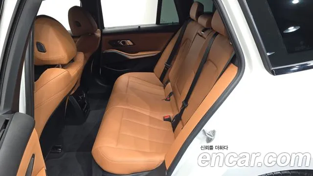 BMW 3 серии 2024 thumb 10