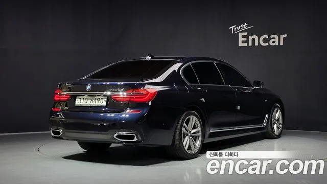 BMW 7 серии 2017 thumb 2