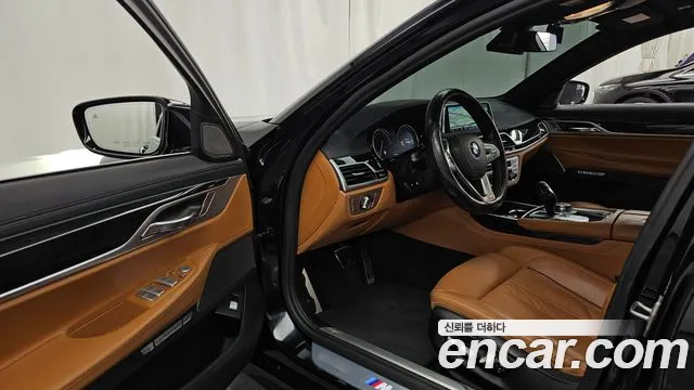 BMW 7 серии 2017 thumb 10