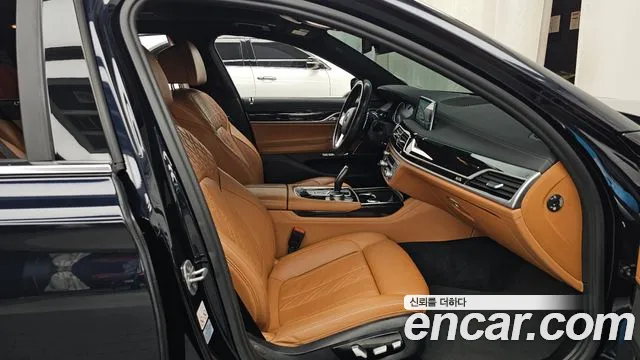 BMW 7 серии 2017 thumb 11