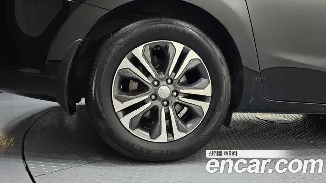 Kia Carnival 2020 thumb 5