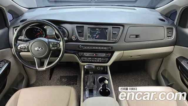 Kia Carnival 2020 thumb 7