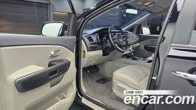 Kia Carnival 2020 thumb 10