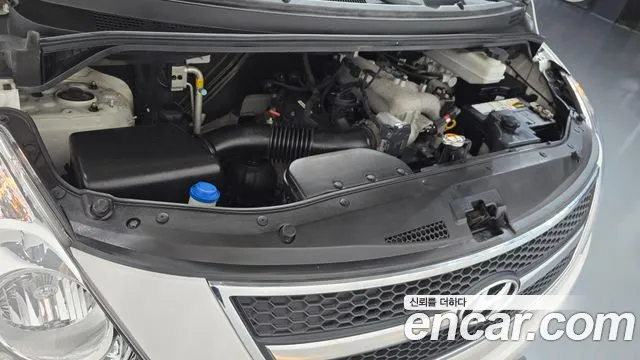 Hyundai Starex 2015 thumb 6