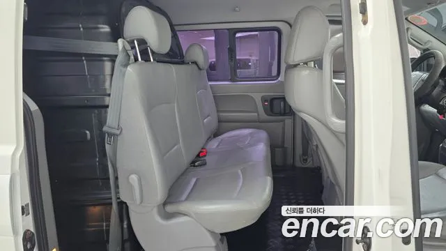 Hyundai Starex 2015 thumb 11
