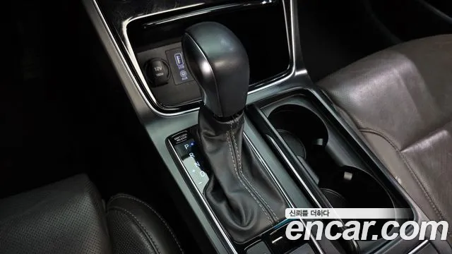 Hyundai Grandeur 2017 thumb 9