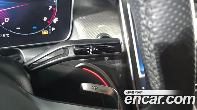 Mercedes-Benz GLC 2025 thumb 9