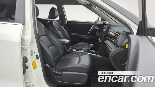 KG_Mobility_Ssangyong TIBOLI 2021 thumb 11