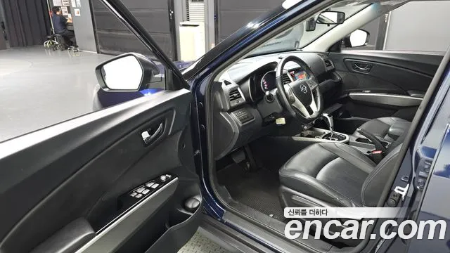 KG_Mobility_Ssangyong TIBOLI 2016 thumb 10