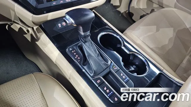 Kia Carnival 2018 thumb 9