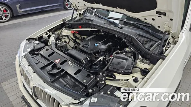 BMW X4 2014 thumb 6