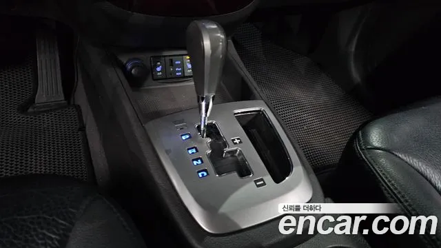 Hyundai Santa Fe 2010 thumb 9