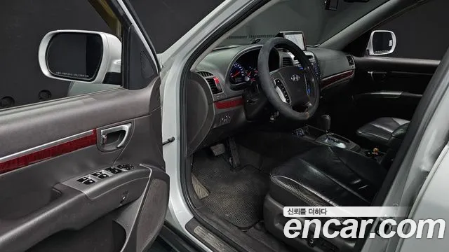 Hyundai Santa Fe 2010 thumb 10
