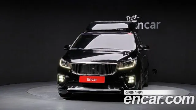 Kia Carnival 2019 thumb 3