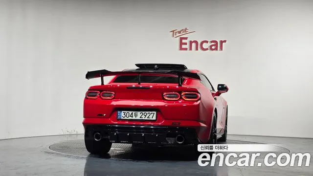 Chevrolet Camaro 2021 thumb 3