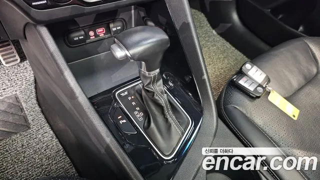 Kia Niro 2017 thumb 8