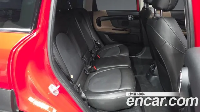 Mini Countryman 2019 thumb 12