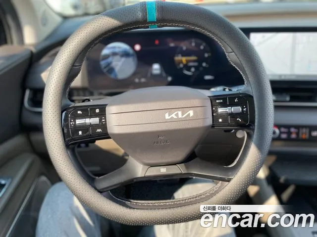 Kia Carnival 2024 thumb 8