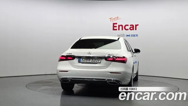 Mercedes-Benz E-Класс 2021 thumb 4