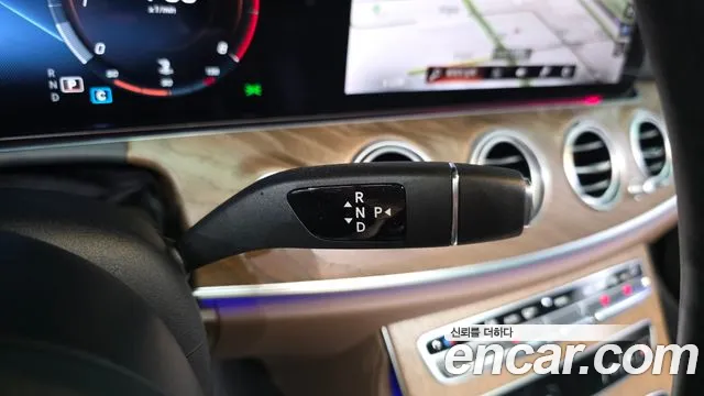 Mercedes-Benz E-Класс 2021 thumb 9