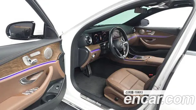 Mercedes-Benz E-Класс 2021 thumb 10