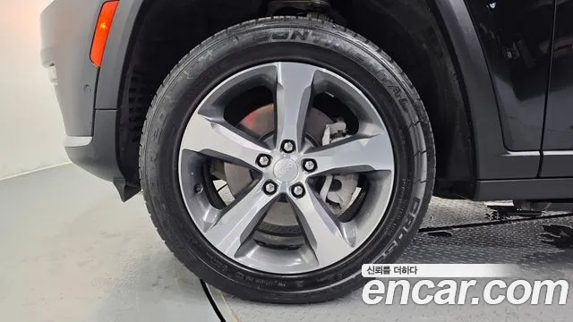 Jeep Cherokee 2023 thumb 5