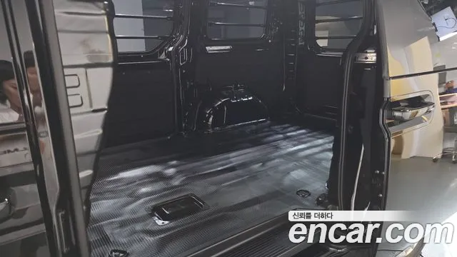 Hyundai Staria 2026 thumb 10