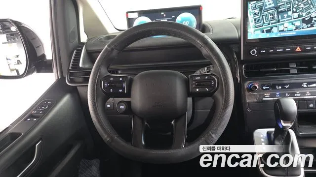 Hyundai Staria 2026 thumb 12