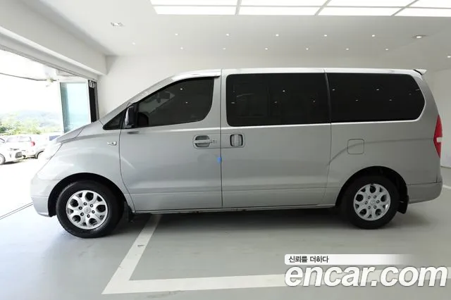 Hyundai Starex 2011 thumb 6