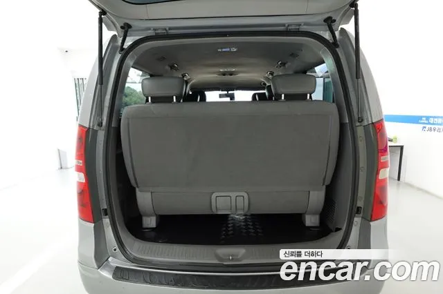 Hyundai Starex 2011 thumb 7