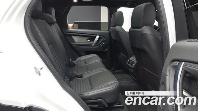 Land Rover Discovery Sport 2024 thumb 12