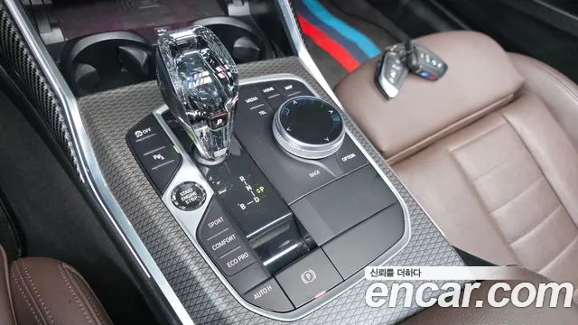 BMW i4 2023 thumb 8