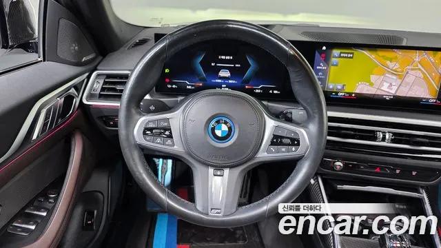 BMW i4 2023 thumb 12