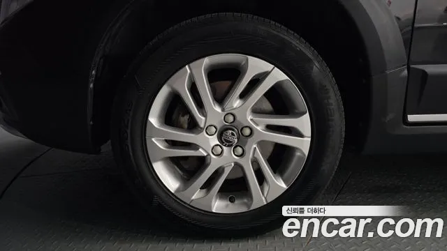 Volvo XC70 2016 thumb 5